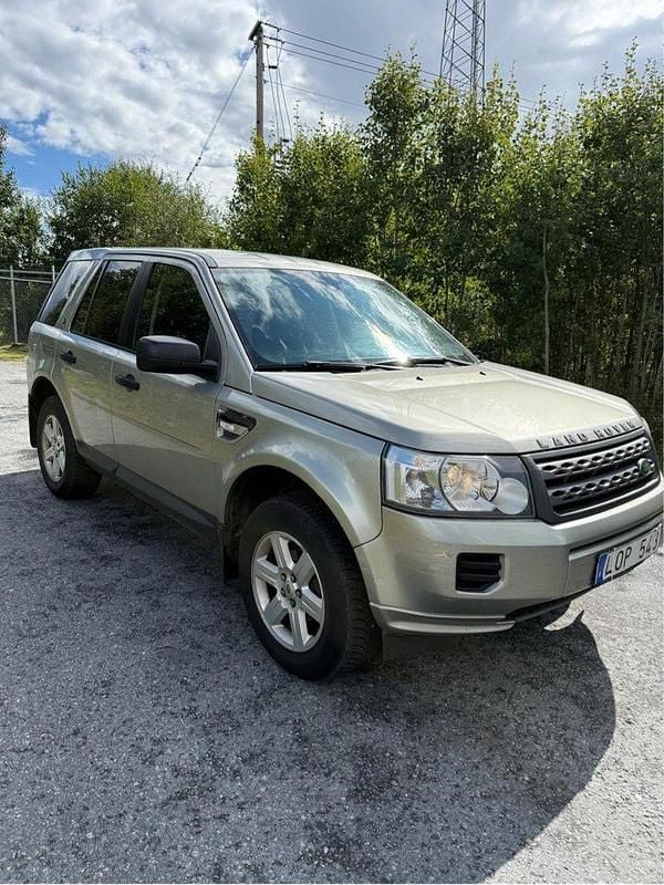 Gul Begagnad 2011 Land Rover Freelander 2 SUV | 69 500 kr - Bild 1/4