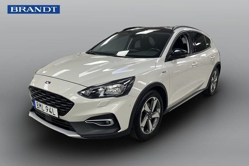 Vit Begagnad 2019 Ford Focus Active SUV | 169 900 kr (Marknadspris) - Bild 1/4