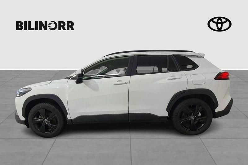 Begagnad Toyota Corolla Cross Style 200 HK (147 kW) 2022 Vit SUV