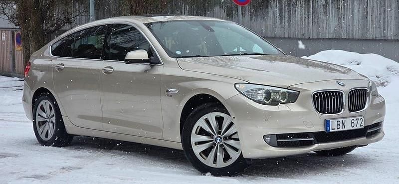 Begagnad BMW 530 Gran Turismo 245 HK (180 kW) 2011 Silver