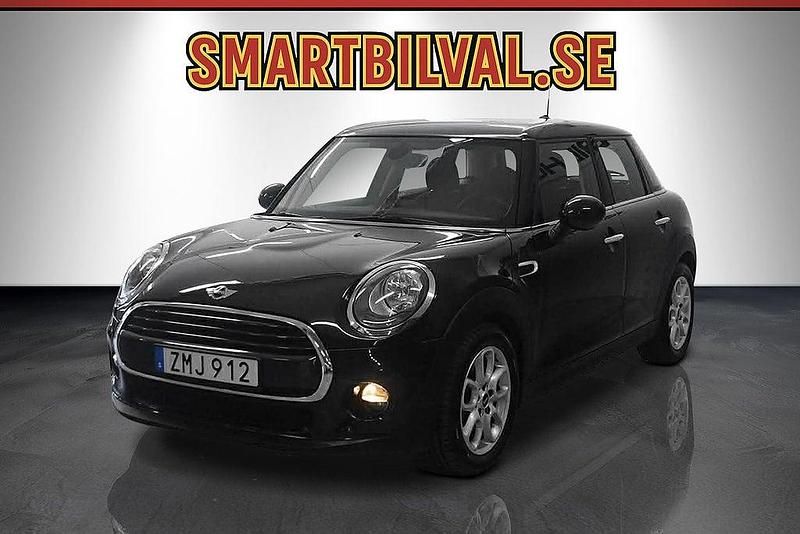 Svart Begagnad 2016 Mini Cooper D Halvkombi | 149 900 kr (Marknadspris) - Bild 1/4