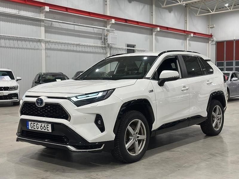Begagnad Toyota RAV4 Hybrid Edition 185 HK (136 kW) 2022 Vit SUV