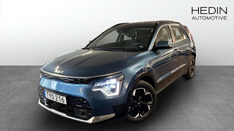 Blå (blue) Begagnad 2022 Kia e-Niro 2 SUV | 309 900 kr (Dyr) - Bild 1/4