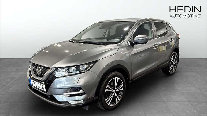 Grå metallic Begagnad 2019 Nissan Qashqai SUV | 189 900 kr (Marknadspris) - Bild 1/4