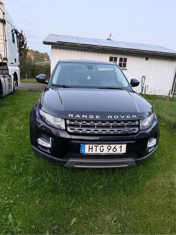 Svart Begagnad 2015 Land Rover Range Rover evoque SUV | 100 000 kr - Bild 1/4