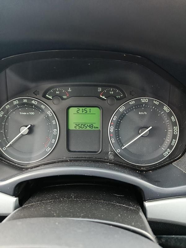 Begagnad Skoda Octavia 150 HK (110 kW) 2005 Kombi