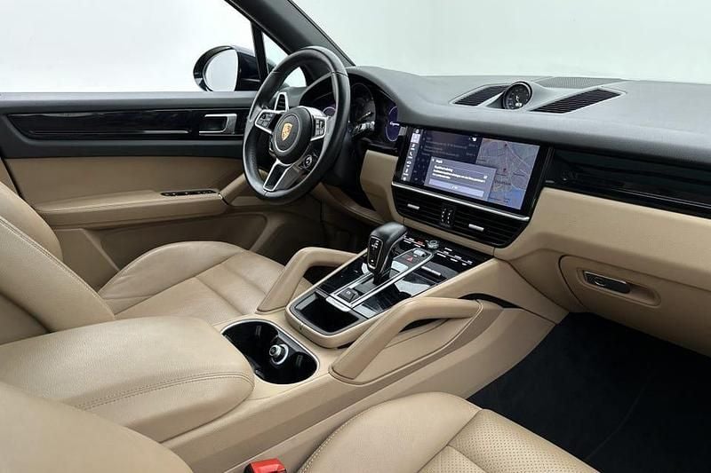 Begagnad Porsche Cayenne 462 HK (339 kW) 2022 SUV