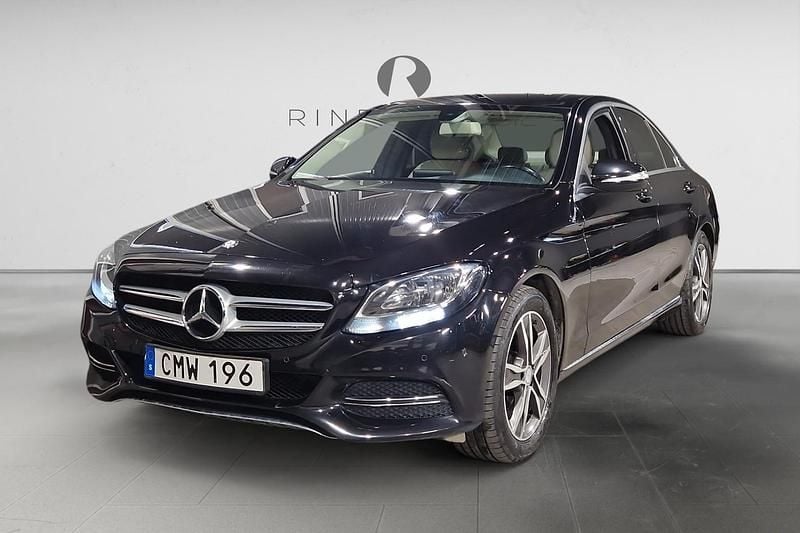 Svart Begagnad 2014 Mercedes C180 Avantgarde Sedan | 154 900 kr (Marknadspris) - Bild 1/3