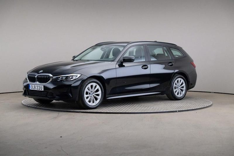 Svart Begagnad 2020 BMW 320 Kombi | 285 000 kr (Marknadspris) - Bild 1/4