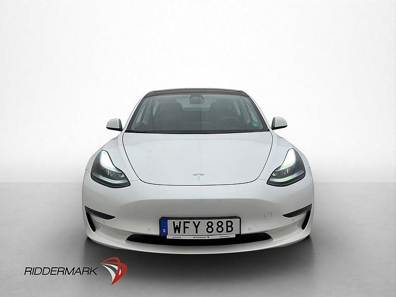 Begagnad Tesla Model 3 Long Range AWD 366 kW (498 HK) 2021 Vit Sedan