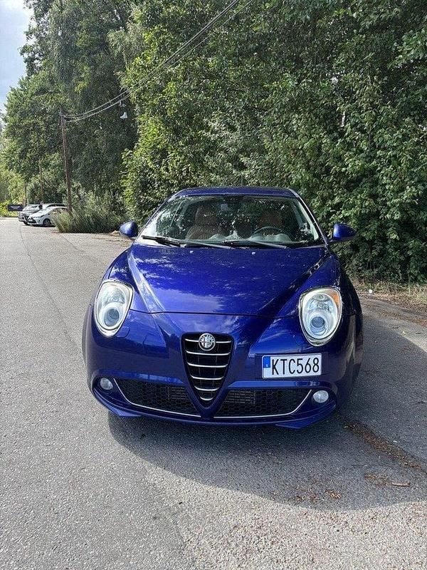 Blå Begagnad 2010 Alfa Romeo MiTo Distinctive Halvkombi | 39 500 kr - Bild 1/4
