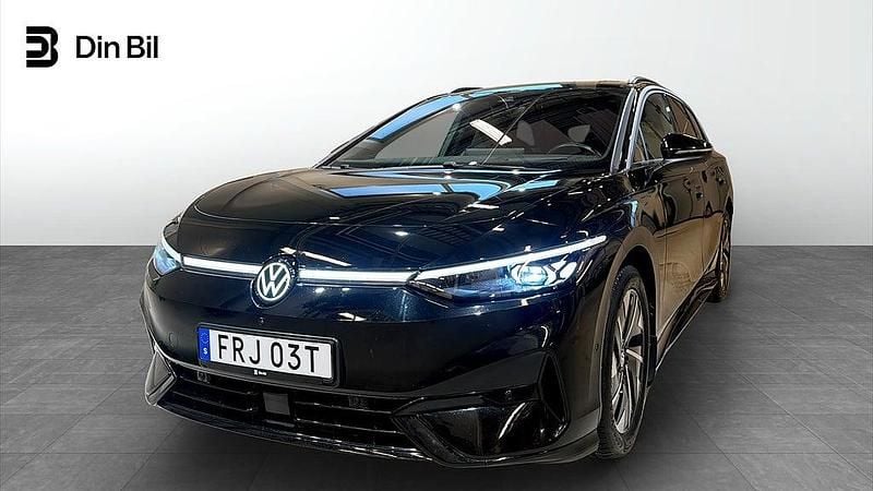 Svart Begagnad 2024 VW ID.7 Comfortline Kombi | 489 900 kr (Marknadspris) - Bild 1/4