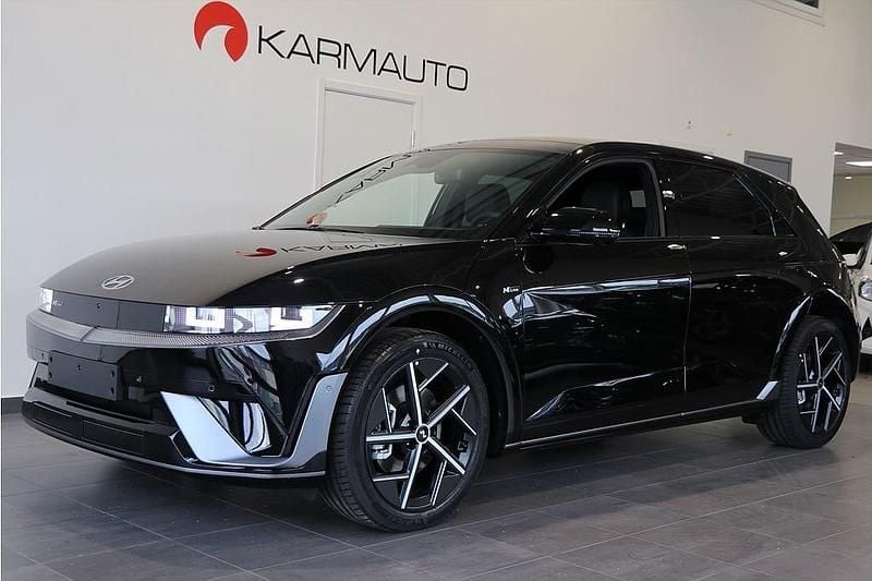 Svart Ny 2025 Hyundai Ioniq 6 N Line Sedan | 715 600 kr - Bild 1/4