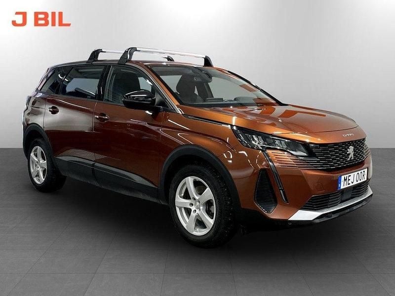 Brun Begagnad 2022 Peugeot 5008 Active SUV | 264 900 kr (Marknadspris) - Bild 1/3