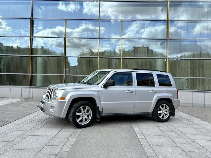 Silver Begagnad 2010 Jeep Patriot SUV | 20 000 kr - Bild 1/3