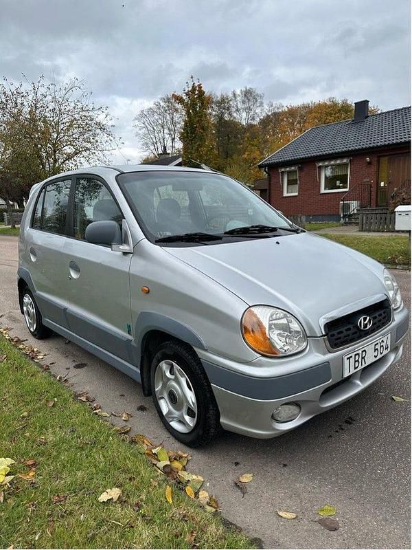 Begagnad Hyundai Atos Prime 58 HK (42 kW) 2002 Grå Halvkombi