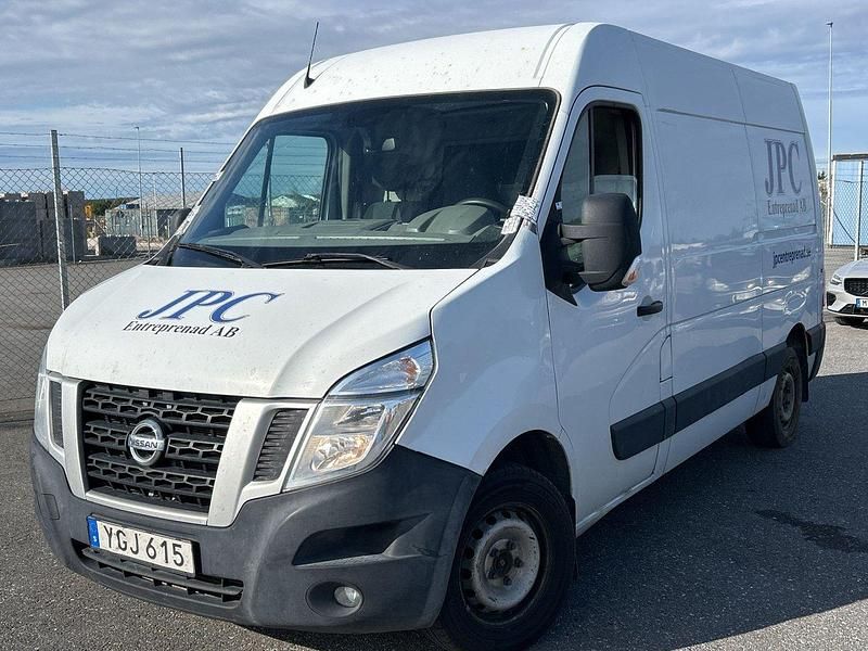 Vit Begagnad 2016 Nissan NV400 Van | 49 000 kr - Bild 1/4