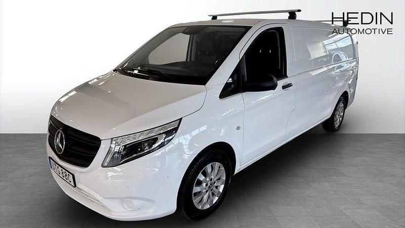 Vit Begagnad 2022 Mercedes Vito Van | 337 375 kr (Bra pris) - Bild 1/4