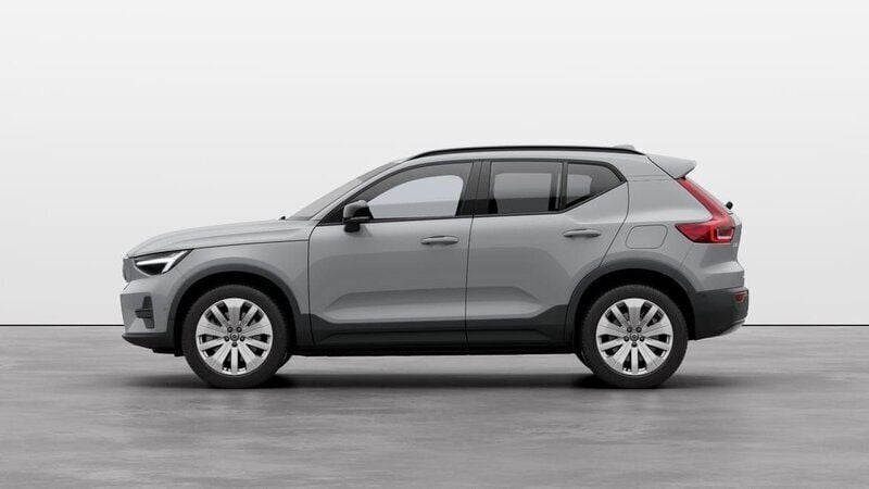 Grå Ny 2025 Volvo EX40 Core SUV | 519 000 kr - Bild 1/4