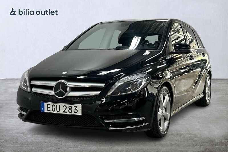 Svart Begagnad 2014 Mercedes B180 Minibuss | 119 900 kr (Bra pris) - Bild 1/3