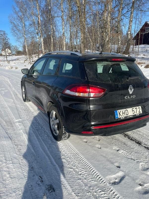 Begagnad Renault Clio IV 90 HK (66 kW) 2014 Kombi