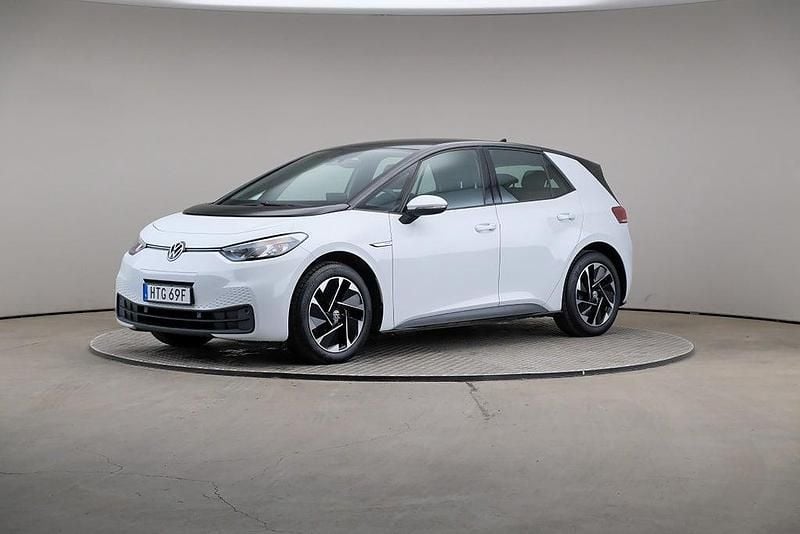Glacier white metallic black (vit metallisk) Begagnad 2021 VW ID.3 Pro Performance Halvkombi | 209 000 kr (Bra pris) - Bild 1/4