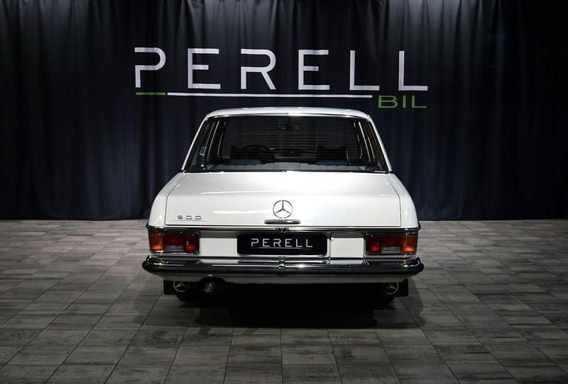 Begagnad Mercedes W115 95 HK (69 kW) 1973 Vit Sedan