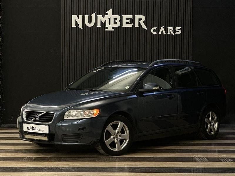 Blå Begagnad 2008 Volvo V50 Kinetic Kombi | 24 900 kr (Bra pris) - Bild 1/4