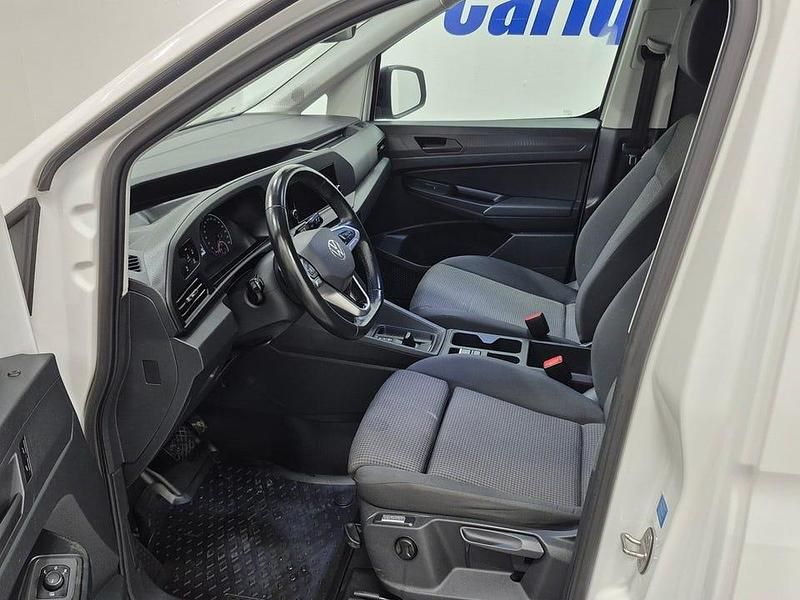 Begagnad VW Caddy 122 HK (89 kW) 2022 Vit Minibuss