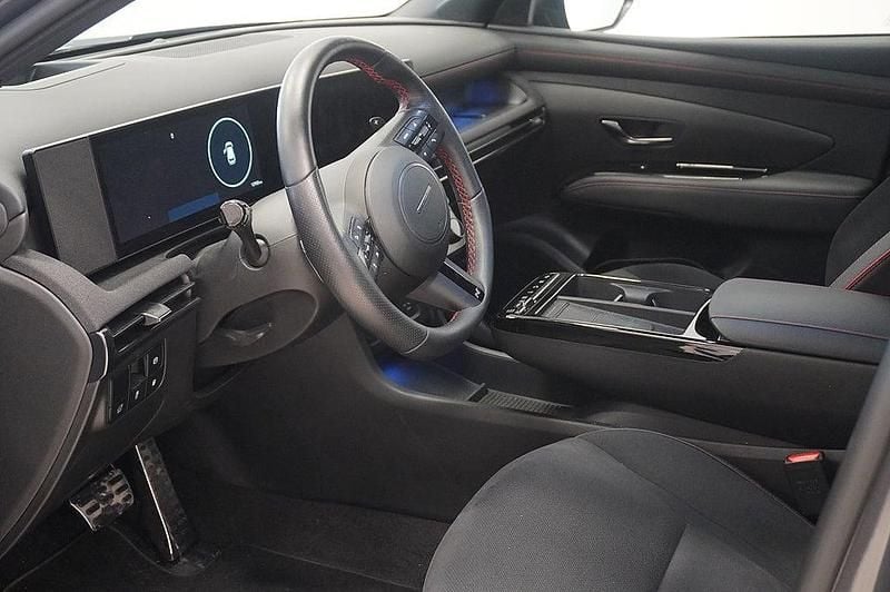 Begagnad Hyundai Tucson N Line 252 HK (185 kW) 2025 Grå SUV