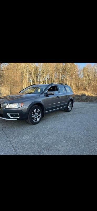 Grå Begagnad 2012 Volvo XC70 Summum SUV | 73 900 kr (Superpris) - Bild 1/2