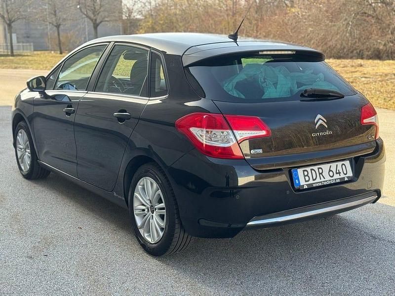 Begagnad Citroën C4 114 HK (83 kW) 2014 Svart