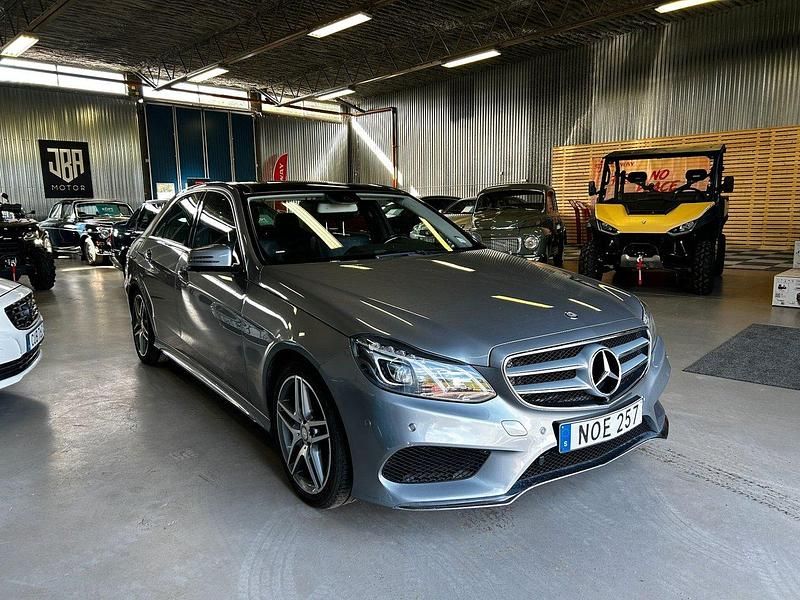 Silver Begagnad 2014 Mercedes E350 AMG Sedan | 259 900 kr (Dyr) - Bild 1/4