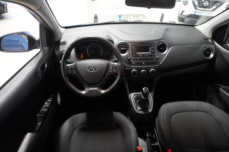 Begagnad Hyundai i10 67 HK (49 kW) 2018 Lblå Halvkombi