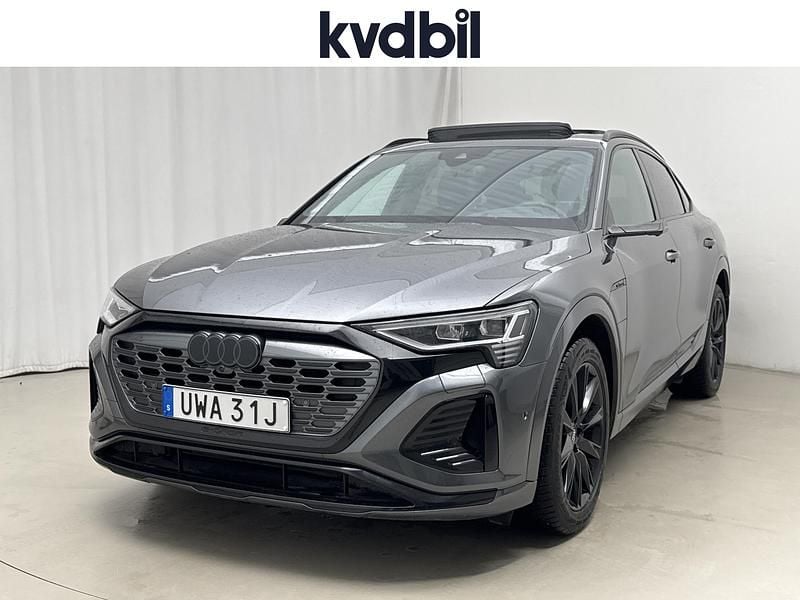 Grå Begagnad 2024 Audi Q8 e-tron S-Line SUV | 579 000 kr (Bra pris) - Bild 1/3