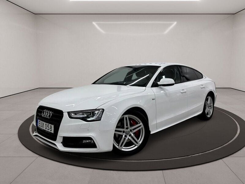 Vit Begagnad 2015 Audi A5 Sportback S-Line Halvkombi | 169 900 kr (Lite dyr) - Bild 1/3