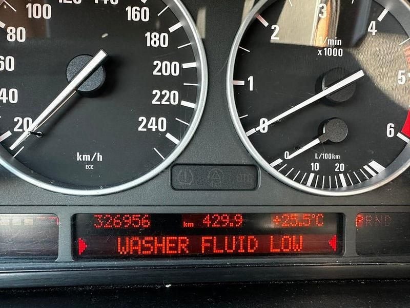 Begagnad BMW X5 218 HK (160 kW) 2006 Grå SUV