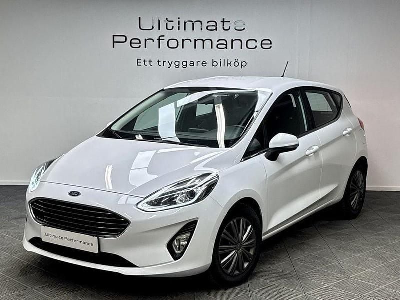 Begagnad Ford Fiesta Titanium 101 HK (74 kW) 2018 Vit Halvkombi