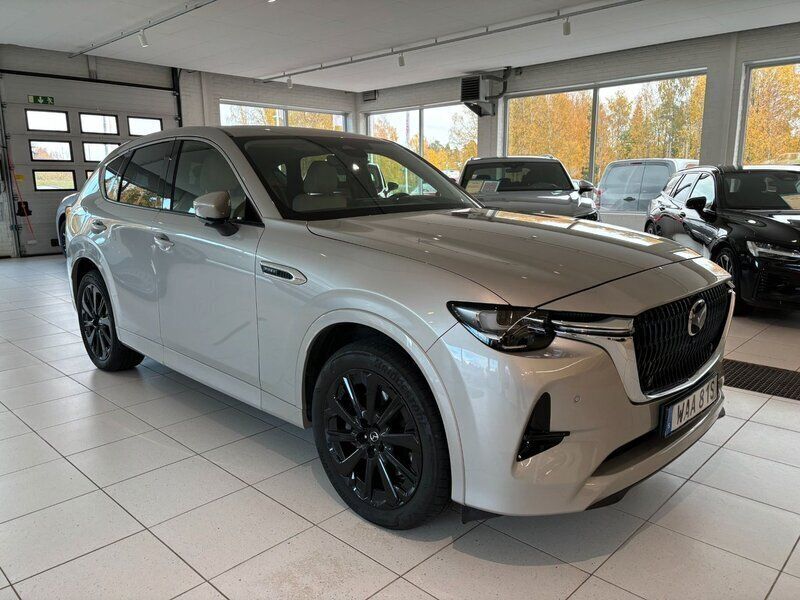 Platinum quartz metallic Begagnad 2022 Mazda CX-60 Takumi-Line SUV | 474 500 kr (Superpris) - Bild 1/4