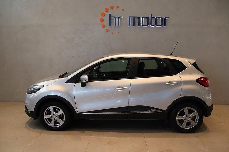 Silver Begagnad 2014 Renault Captur SUV | 99 000 kr (Marknadspris) - Bild 1/4