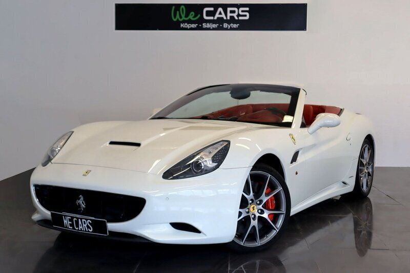 Begagnad 2012 Ferrari California Cab | 1 299 900 kr - Bild 1/4