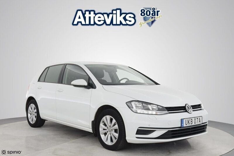 Vit Begagnad 2019 VW Golf VIII Halvkombi | 159 900 kr (Marknadspris) - Bild 1/4