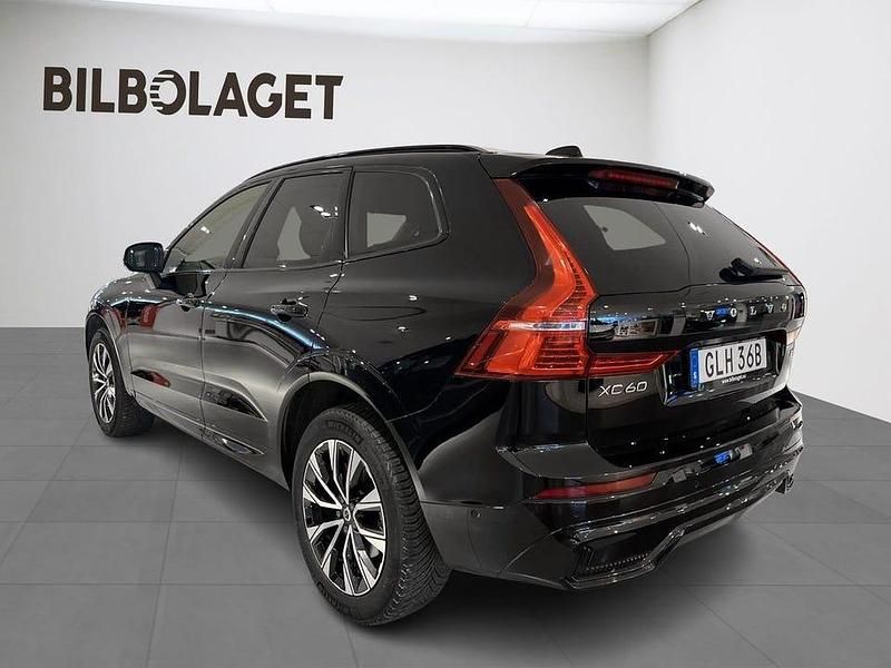 Begagnad Volvo XC60 Plus 197 HK (144 kW) 2023 Svart SUV