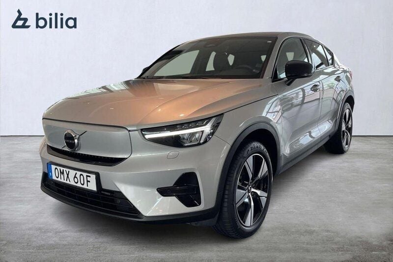 Silver Begagnad 2023 Volvo EC40 Core SUV | 419 900 kr (Bra pris) - Bild 1/3