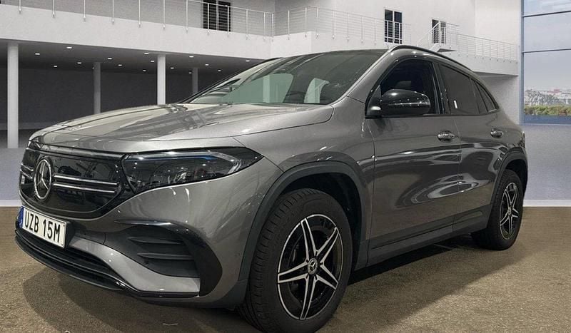Mörkgrå Begagnad 2023 Mercedes EQA250 Premium SUV | 399 000 kr (Superpris) - Bild 1/4