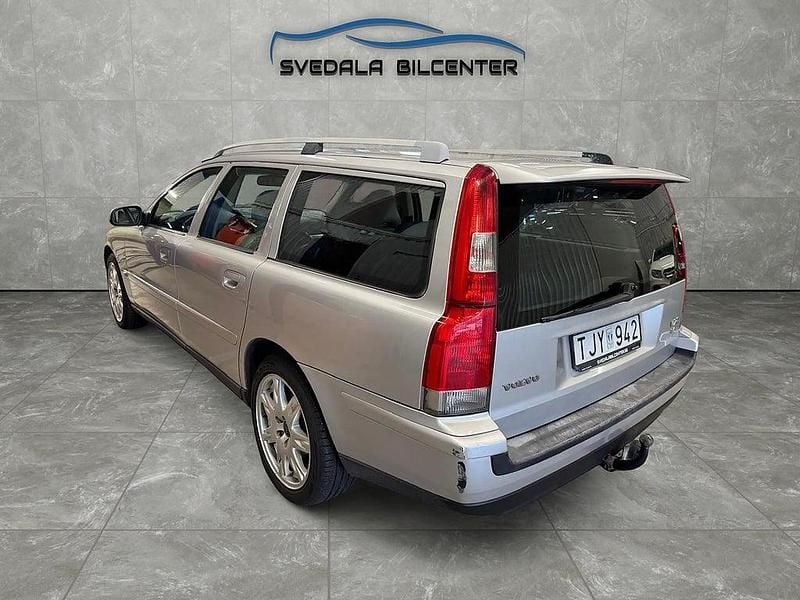 Begagnad Volvo V70 200 HK (147 kW) 2002 Ljusgrå Kombi