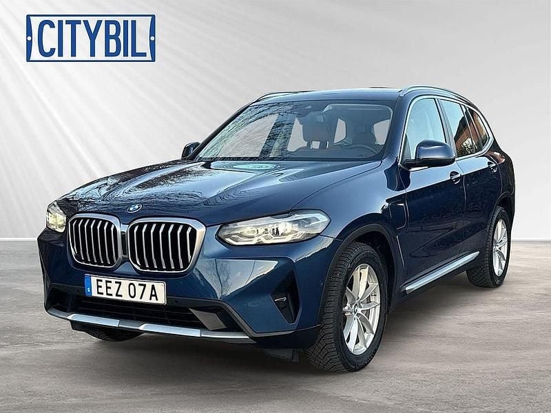Blå Begagnad 2022 BMW X3 SUV | 427 900 kr (Bra pris) - Bild 1/4