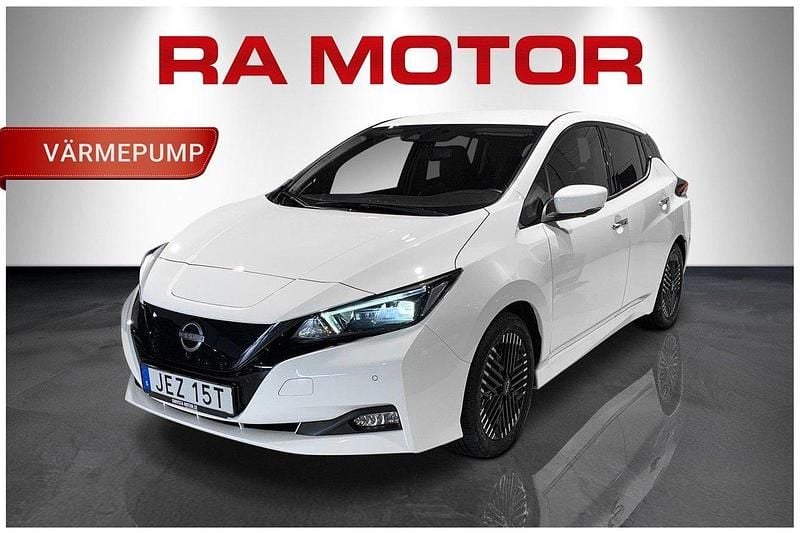 Vit Begagnad 2022 Nissan Leaf 360º Halvkombi | 178 800 kr (Marknadspris) - Bild 1/4