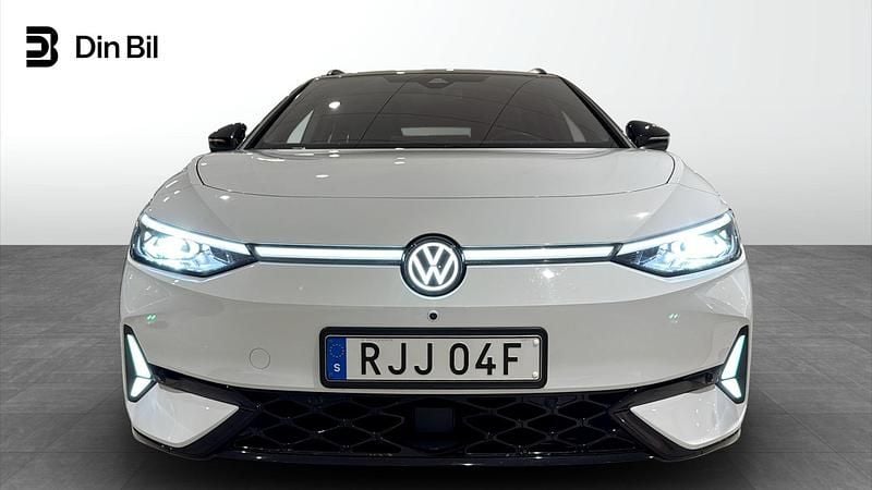Begagnad VW ID.7 GTX 250 kW (340 HK) 2025 Vit Kombi