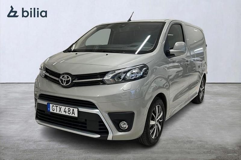 Brun Begagnad 2020 Toyota Proace Minibuss | 199 900 kr (Lite dyr) - Bild 1/4